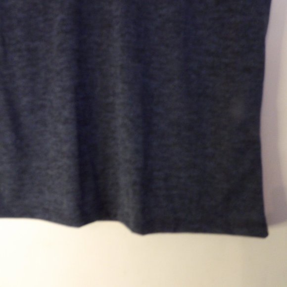 NWT Under Armour Ladies Short Sleeve Top Sz S - Picture 5 of 6